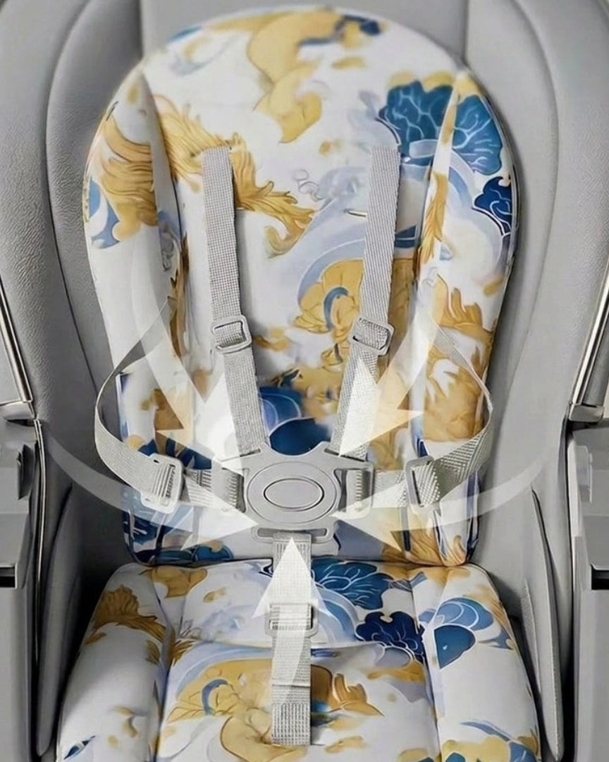 chaise haute bébé grise, vue face